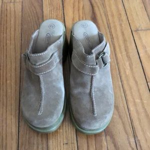 Vintage Y2K Lower East Side Clogs